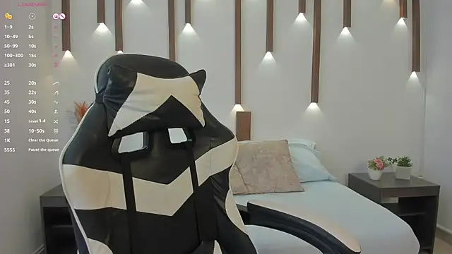 megan cooper28 online show from 10.06.25