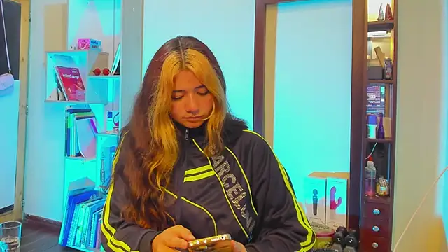 Amywhitexxxd online show from 02.12.25