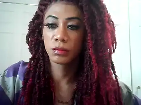 Snapshot of CaramelDipper chatting on 12.07.24 CaramelDipper online show from 12.07.24