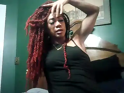 Snapshot of CaramelDipper chatting on 12.13.24 CaramelDipper online show from 12.13.24