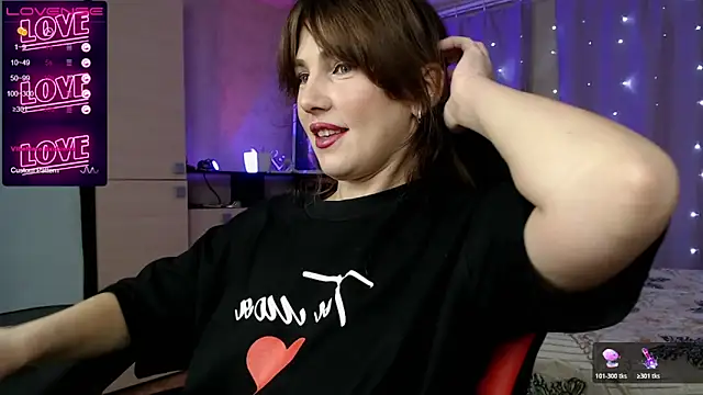 Daniela Cooperr online show from 10.20.25