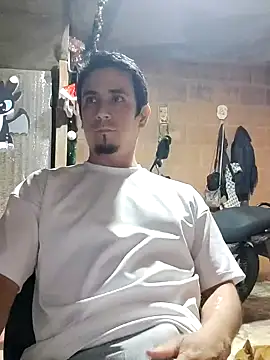 Rejy1992 online show from 12.14.24