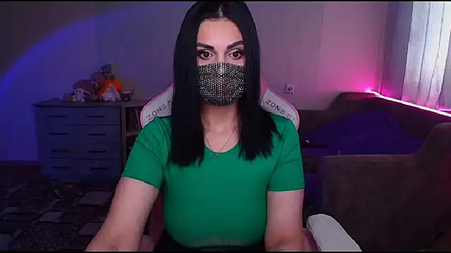   Yasmina   online show from 02.24.25