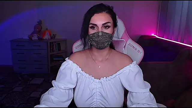   Yasmina   online show from 03.15.25