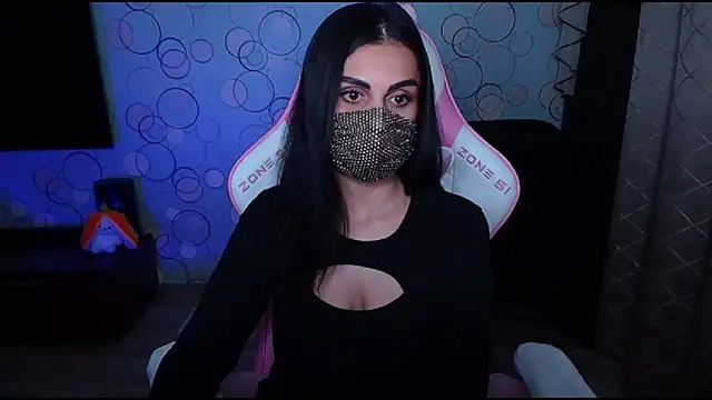   Yasmina   online show from 10.06.25