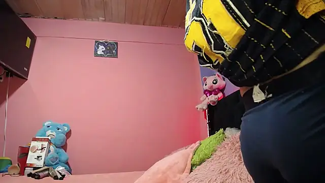 Snapshot of bad_couple_sex chatting on 12.03.24 bad couple sex online show from 12.03.24