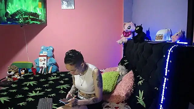 Snapshot of bad_couple_sex chatting on 01.09.25 bad couple sex online show from 01.09.25