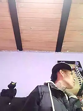 Snapshot of bad_couple_sex chatting on 01.27.25 bad couple sex online show from 01.27.25