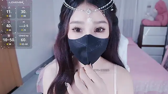 PimChanOK online show from 02.15.25