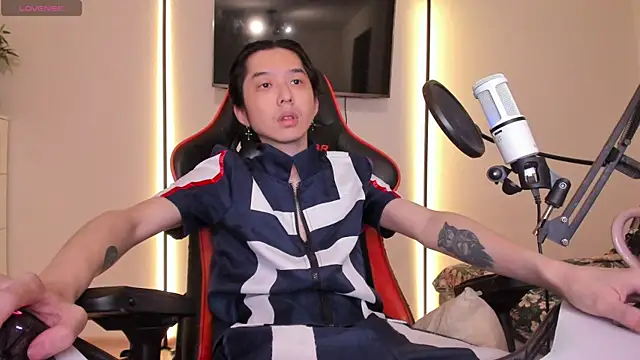 wexlee7 online show from 12.02.25