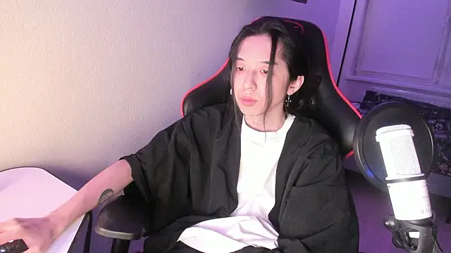 wexlee7 online show from 02.25.26