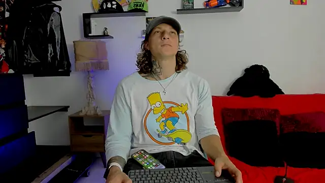 Snapshot of Tom_Krakow chatting on 01.17.25 Tom Krakow online show from 01.17.25