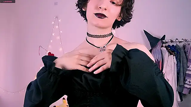 Violet Veliya online show from 04.11.26