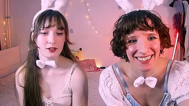 Violet Veliya online show from 04.12.26