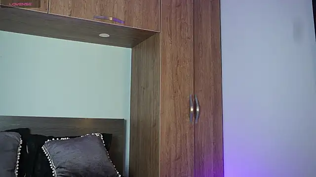 MarkHazze online show from 10.17.25