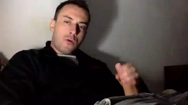 Snapshot of mainnrd chatting on 10.18.25 mainnrd online show from 10.18.25