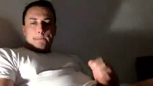 Snapshot of mainnrd chatting on 04.23.26 mainnrd online show from 04.23.26