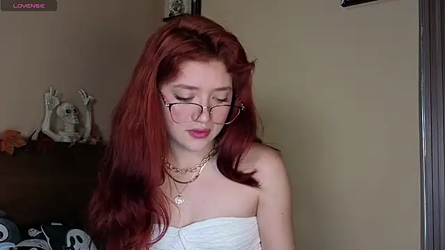 Ivanna Diamon online show from 10.26.25