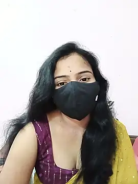 Snapshot of Keerthi-Telugu chatting on 12.17.24 Keerthi-Telugu online show from 12.17.24