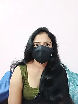Snapshot of Keerthi-Telugu chatting on 12.19.24 Keerthi-Telugu online show from 12.19.24