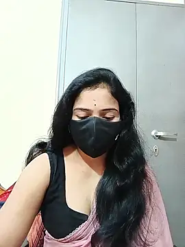 Snapshot of Keerthi-Telugu chatting on 01.05.25 Keerthi-Telugu online show from 01.05.25