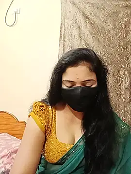 Snapshot of Keerthi-Telugu chatting on 10.16.25 Keerthi-Telugu online show from 10.16.25