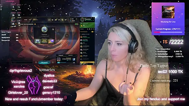 Snapshot of Lisaonthemoon chatting on 12.17.24 Lisaonthemoon online show from 12.17.24