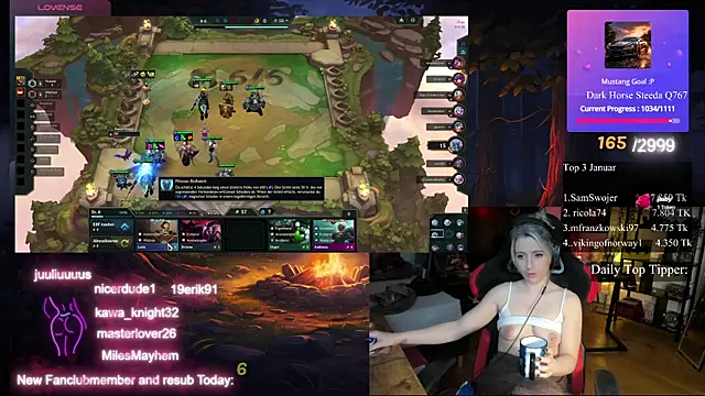 Snapshot of Lisaonthemoon chatting on 01.30.25 Lisaonthemoon online show from 01.30.25
