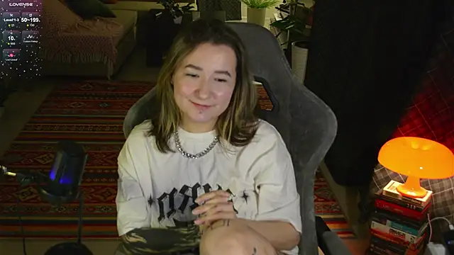 Snapshot of Megan__Hart chatting on 02.25.25 Megan Hart online show from 02.25.25