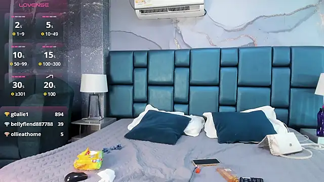 Nahomi Wild online show from 01.25.25