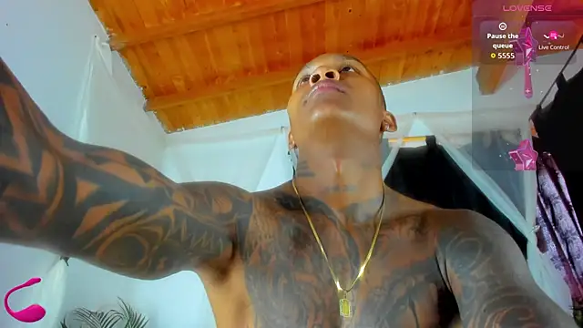 esteveen ortegas  online show from 11.10.25