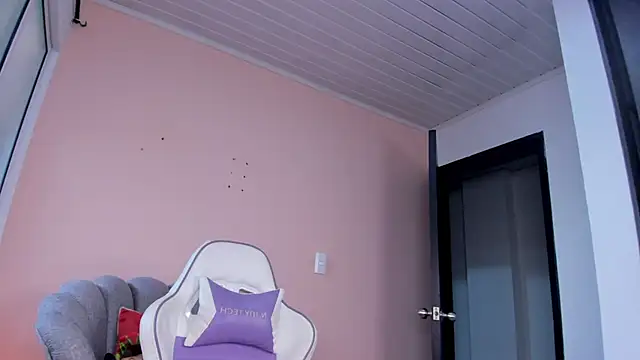 Snapshot of lili_turner chatting on 12.09.24 lili turner online show from 12.09.24