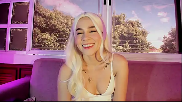 Lezy  online show from 09.08.25