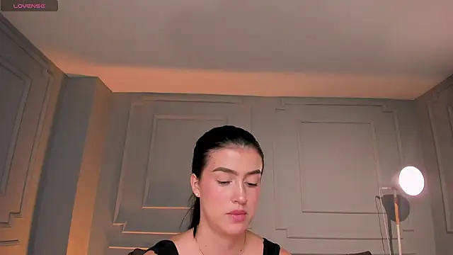 PaulinaSantos  online show from 11.14.25