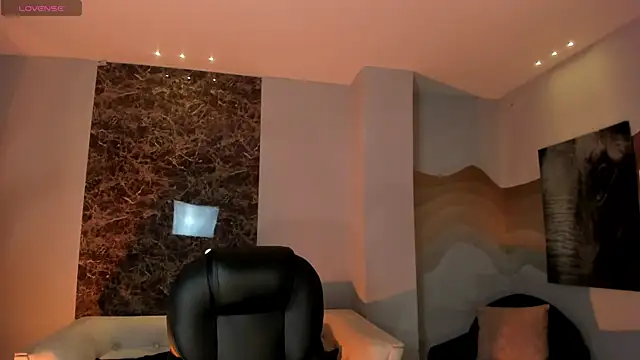 PaulinaSantos  online show from 05.25.26