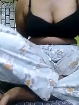 Tamilpriya46 online show from 10.21.25