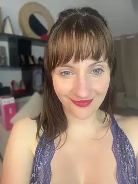 victoirenextdoor online show from 04.09.26