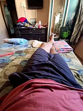 Snapshot of Exhibitionist1508 chatting on 12.20.25 Exhibitionist1508 online show from 12.20.25