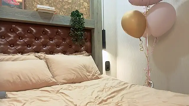 CuteRebelious online show from 02.08.26