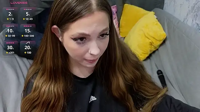 Nicole Vvinson online show from 01.11.25