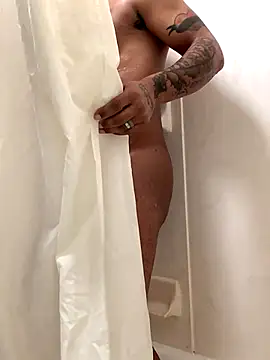 Snapshot of curvedicbandit6_2 chatting on 12.06.24 curvedicbandit6 2 online show from 12.06.24