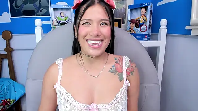 Snapshot of miss_keisi chatting on 02.03.25 miss keisi online show from 02.03.25