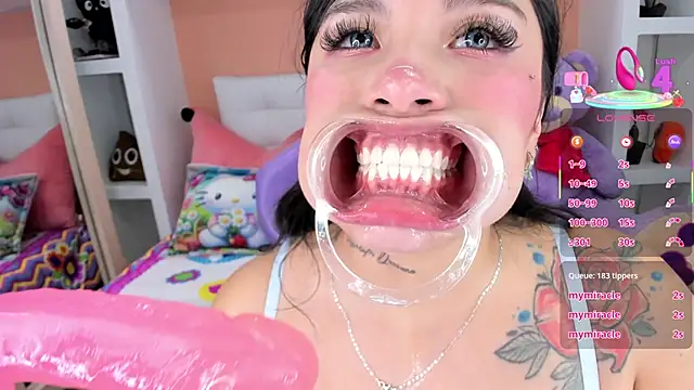 Snapshot of miss_keisi chatting on 02.21.25 miss keisi online show from 02.21.25