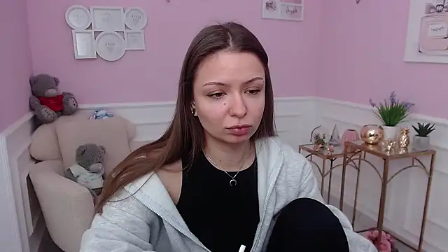 LucySkilar online show from 01.12.26