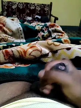 Snapshot of Brown_Munda047 chatting on 12.17.25 Brown Munda047 online show from 12.17.25