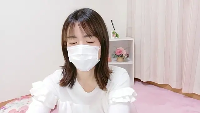 Snapshot of QoMeioQ chatting on 11.25.25 QoMeioQ online show from 11.25.25