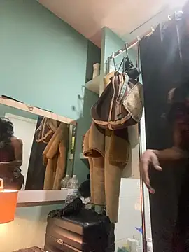 tamarabigass1 online show from 02.22.25