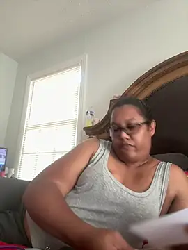 ebonyred online show from 06.10.26