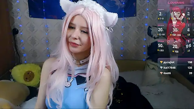 Snapshot of bella__bunnyy chatting on 01.15.25 bella bunnyy online show from 01.15.25