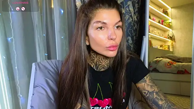 tattooedBabyy online show from 01.18.26